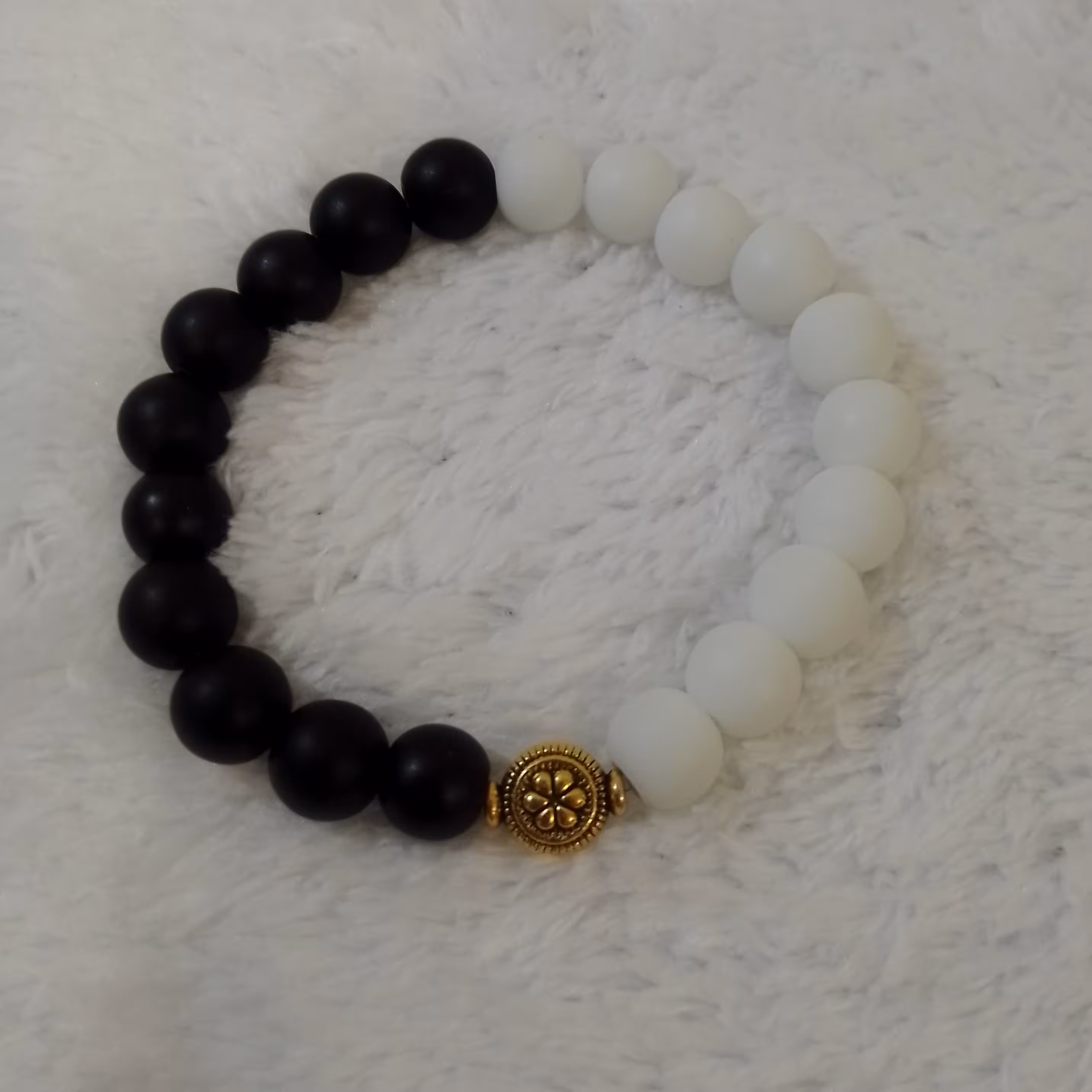 دستبند اونیکس 