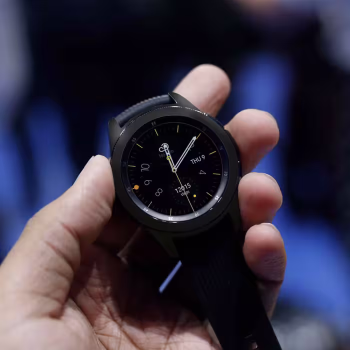 برچسب ماهوت طرح Matte-Black مناسب برای ساعت هوشمند سامسونگ Galaxy Watch 42mm