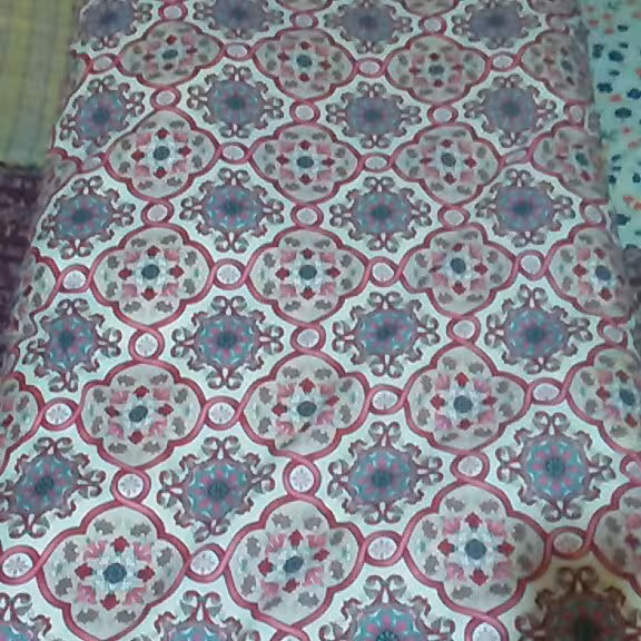 تشک یکنفره بارویه درطرح ورنگ هایه متنوع اندازه 2×1وزن تشک 6کیلوبارداخلش مخلوط