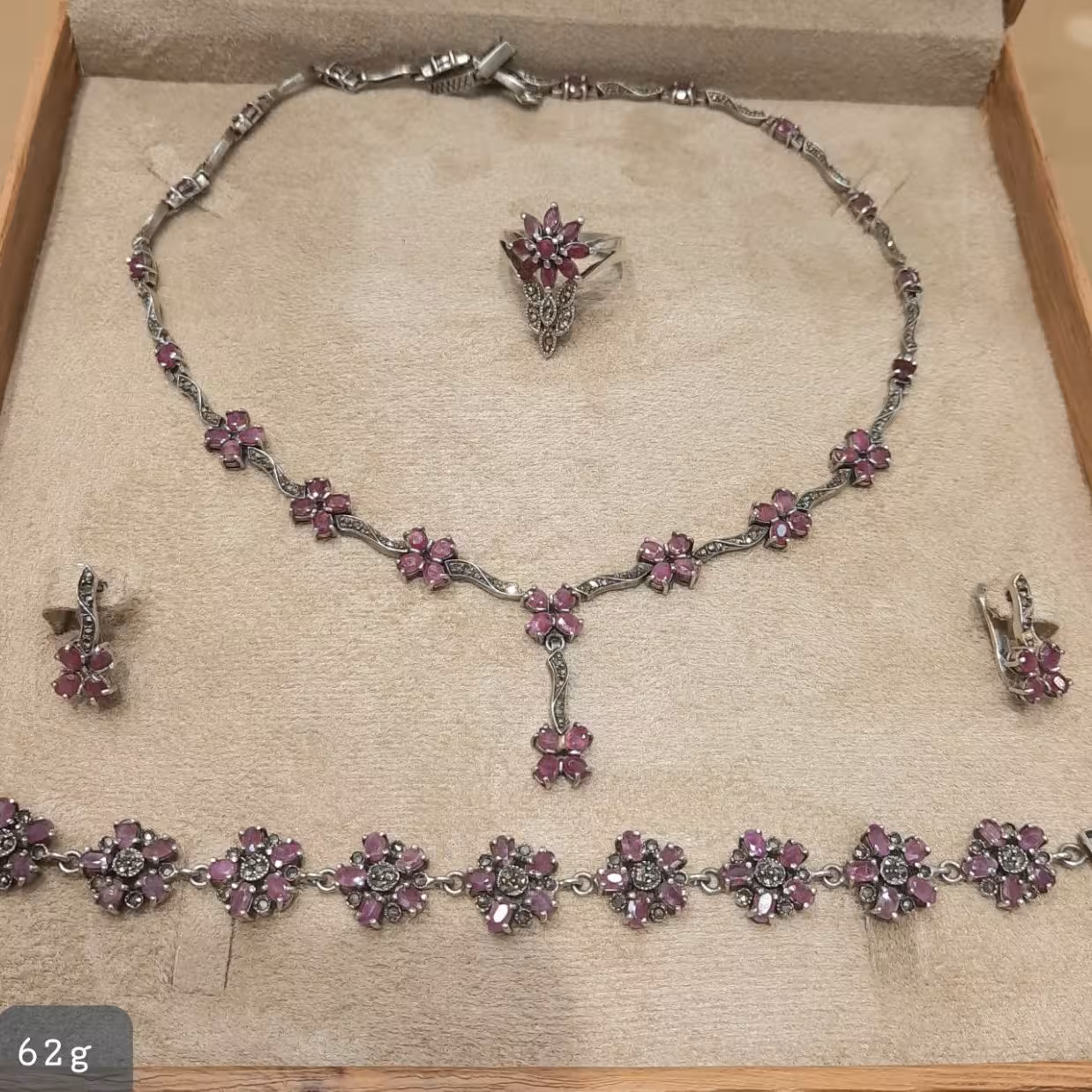 سرویس نقره جواهری نگین صورتی طرح گل