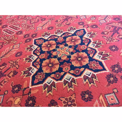 فرش ماشینی زمرد مشهد مدل کهنه نما زمینه لاکی