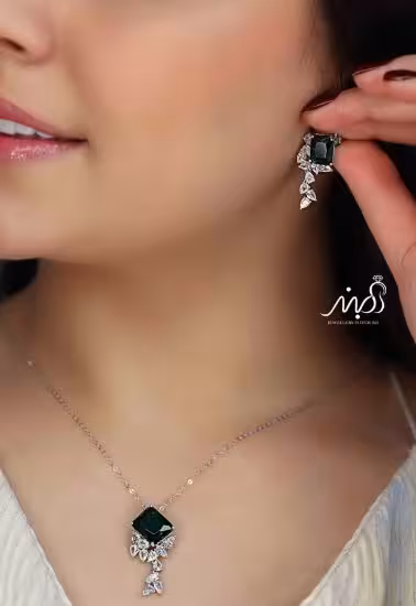 💍نیم ست جواهری لاکچری با نگین زمرد خاص و زیبا ، نقره عیار 925(N_4320)