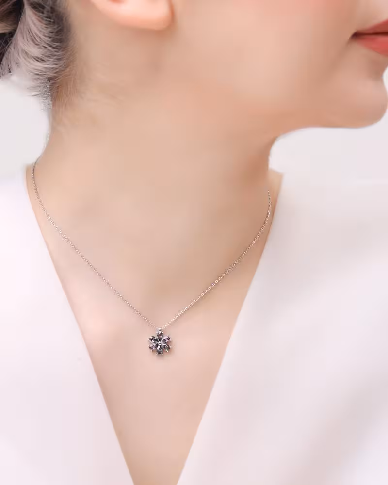 گردنبند نقره زنانه ظریف طرح گل مدل KES A3