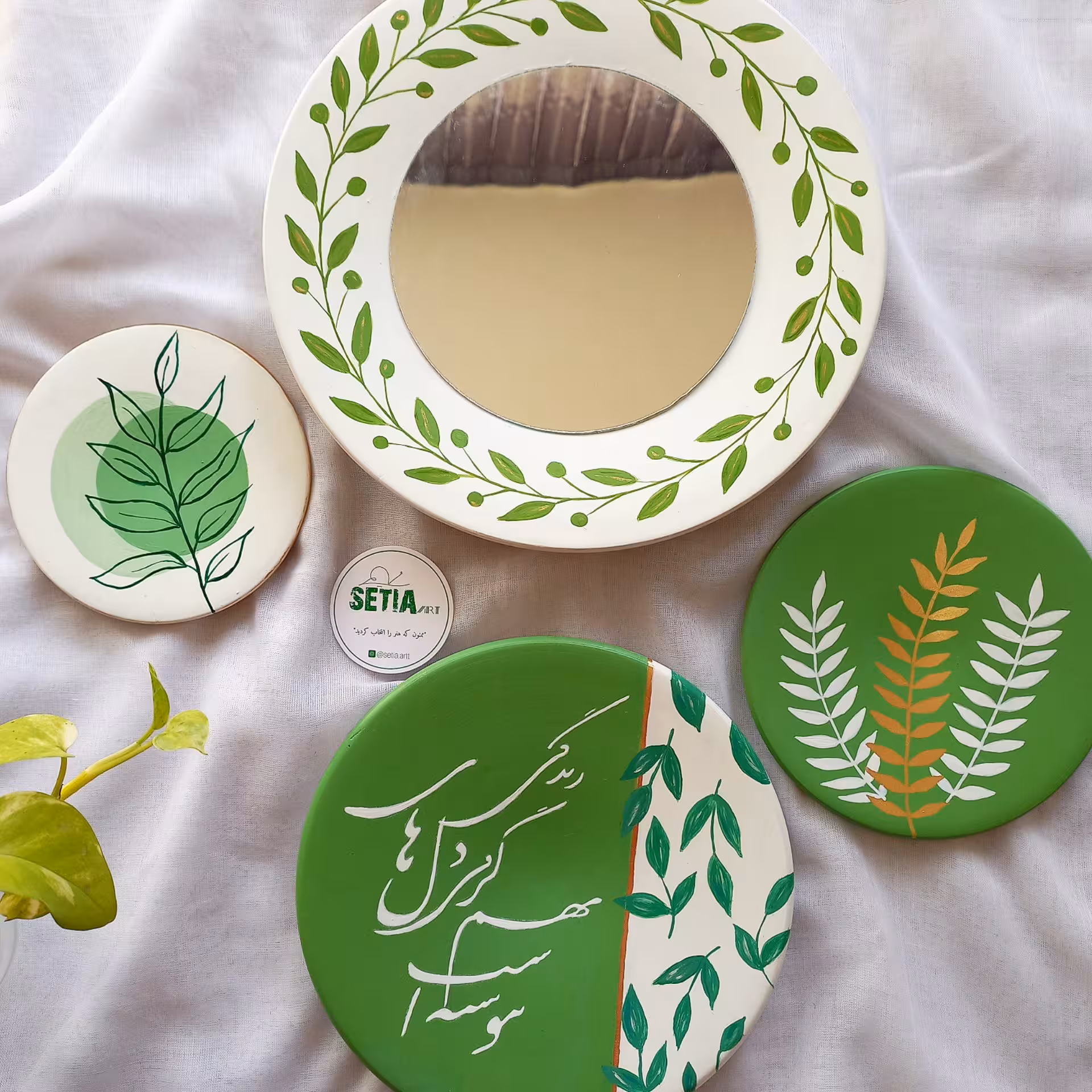 دیوارکوب  سه چهارتایی تابلو آینه ای نقاشی روی سفال تزئینی دکوری