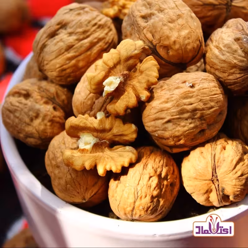 گردو ایرانی 100 گرمی اعتماد تازه و سفید | amazonchi