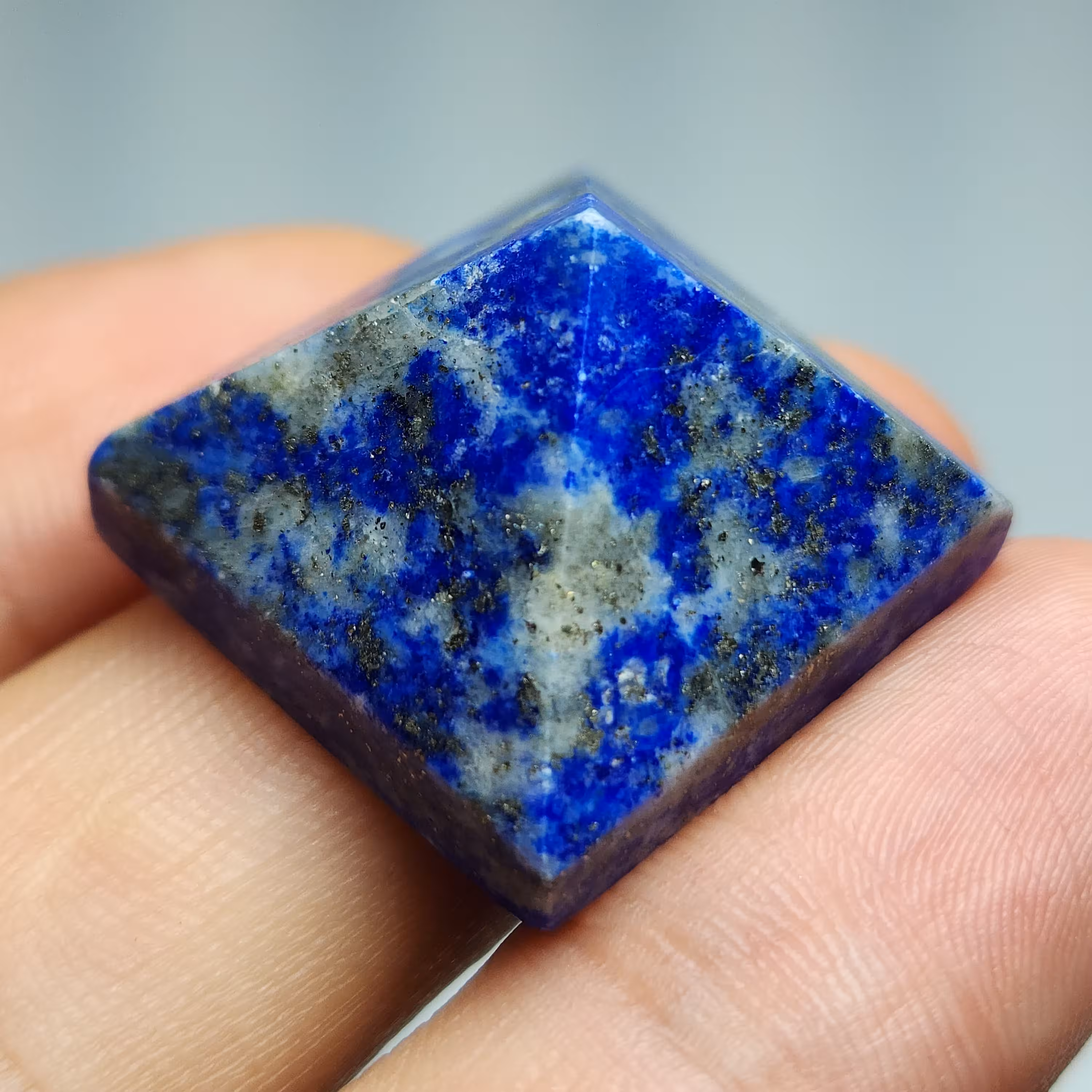 هرم لاجورد  اصل و طبیعی کشور افغانستان ( سایز  1 )