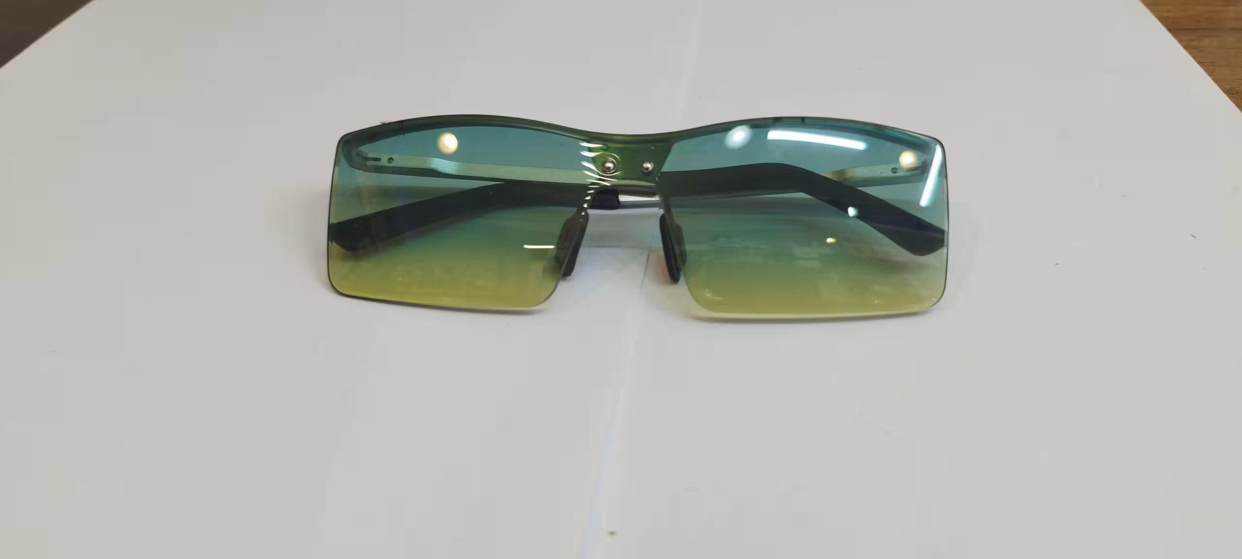 عینک آفتابی مردانه رنگ سبز