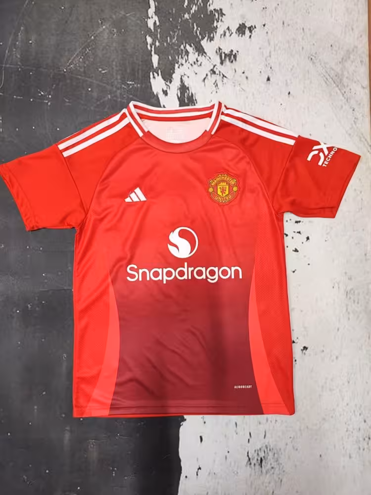 لباس اول منچستر یونایتد 2025 هواداری