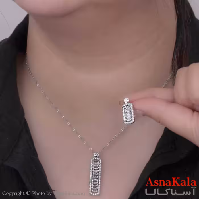 نیم ست زنانه شامل گردنبند و گوشواره  استیل 316 مستطیلی رنگ نقره ای  کد NIM14512W