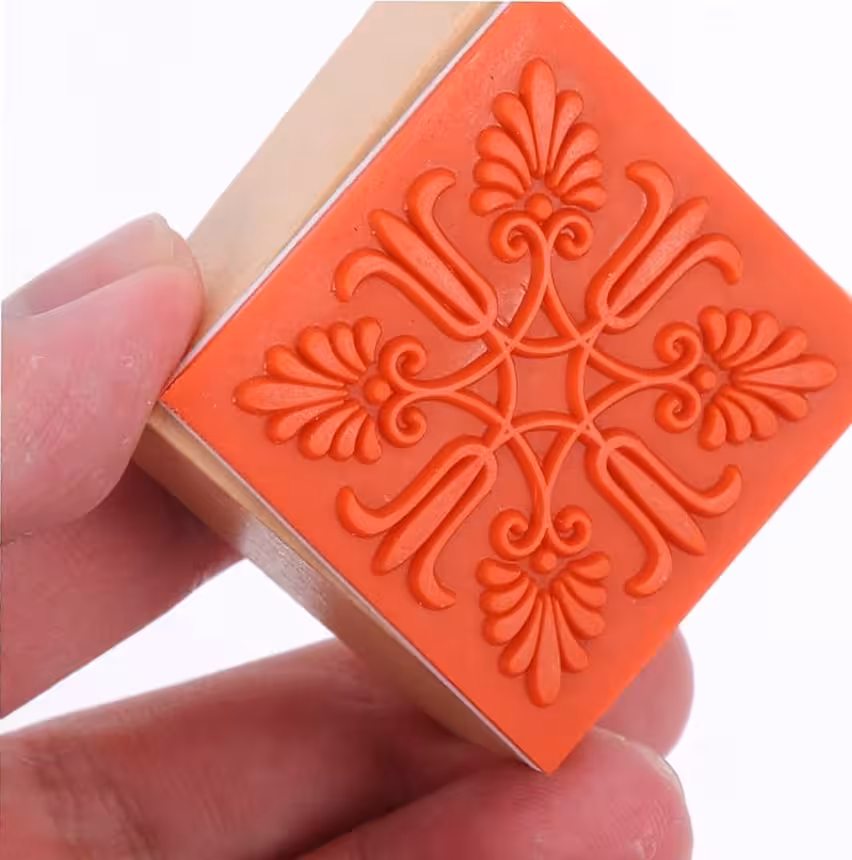 مهر چوبی مکعبی طرح حاشیه رترو