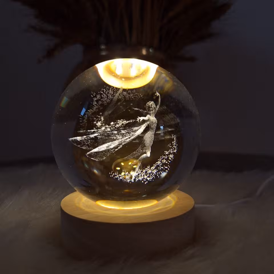 گوی کریستالی طرح دختر بهشتی سایز 8 کد T 8