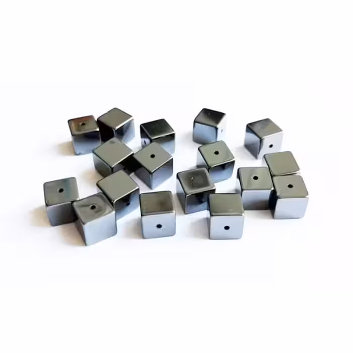 سنگ حدید براق مکعبی 1cm بسته 30 عددی کد stone1009