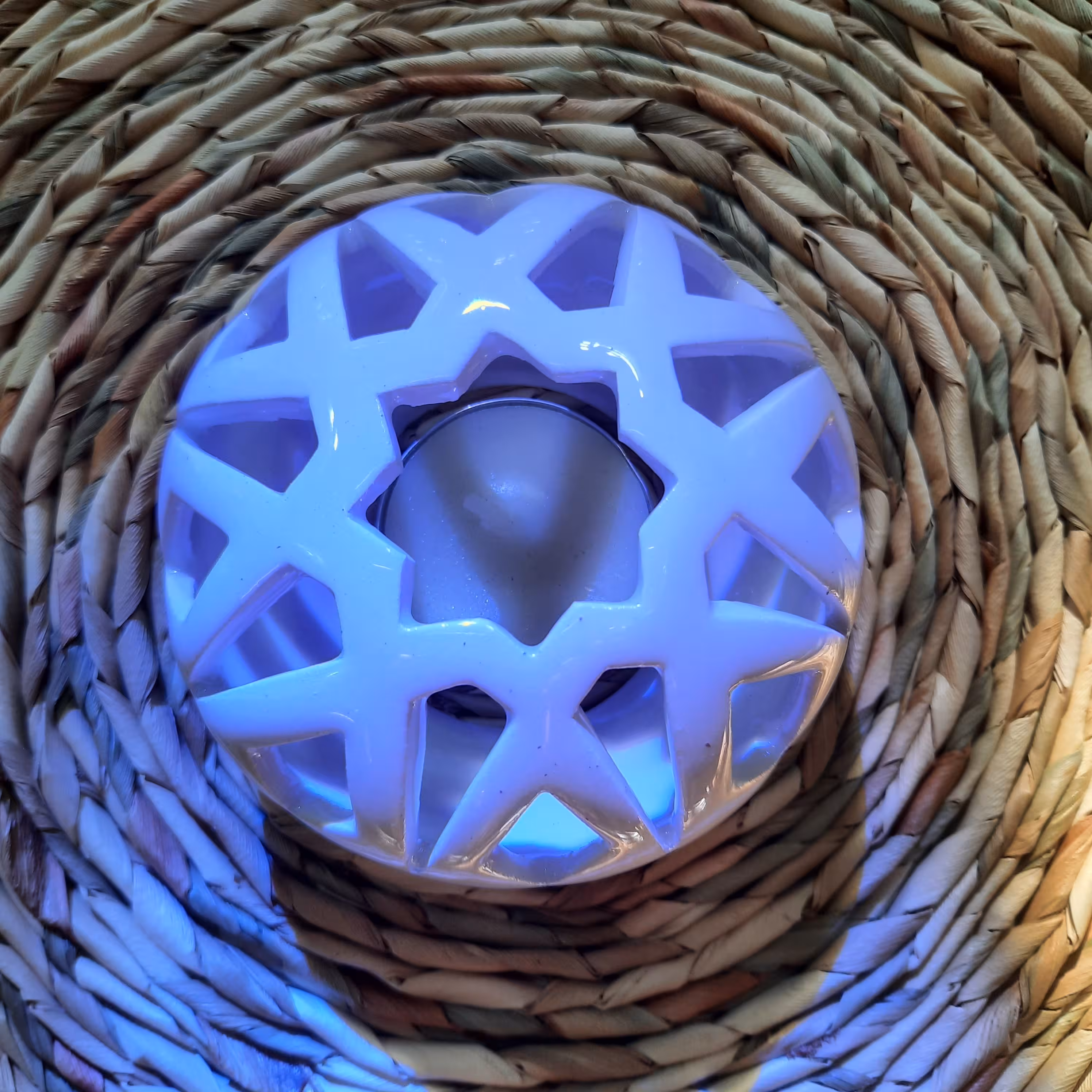 یک جفت جاشمعی عدسی سفید 