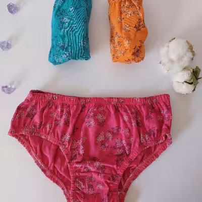 شورت نخی لیفه ای طرح گل