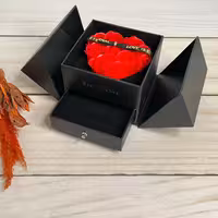 باکس سورپرایزی مدل گل مشکی