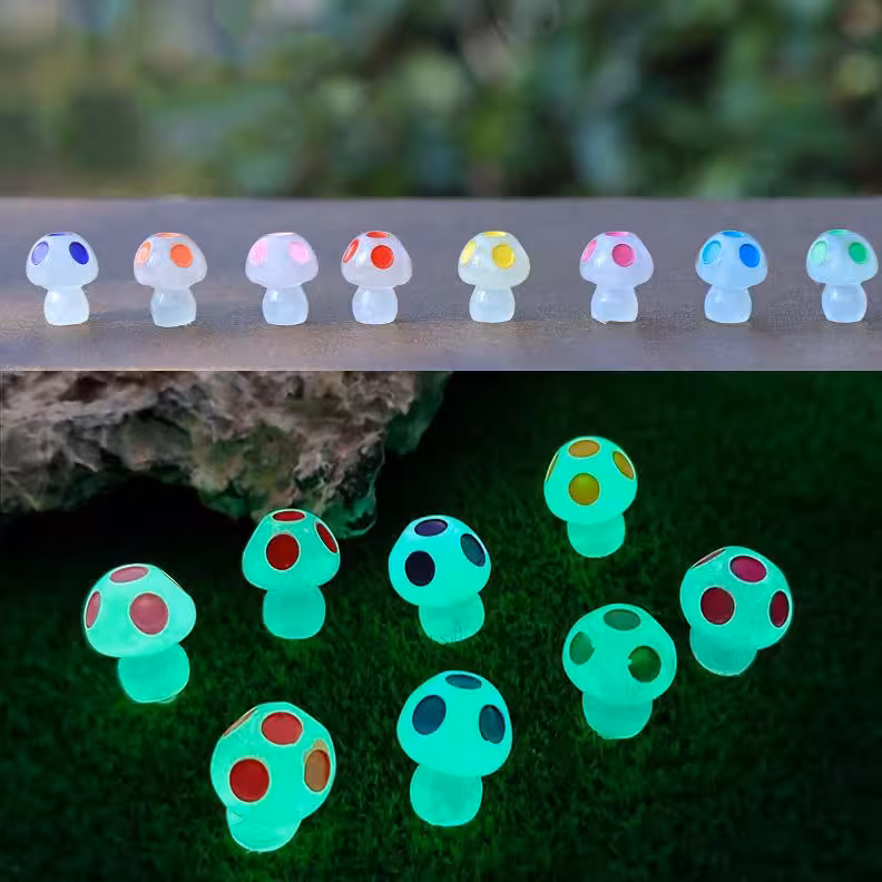 دکوری قارچ شب تاب (بسته 8 عددی)