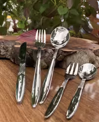سرویس قاشق و چنگال 24 نفره 120 پارچه، مدل سوزنی ماهی نقره‌ای، برند یونیک اصل آلمان