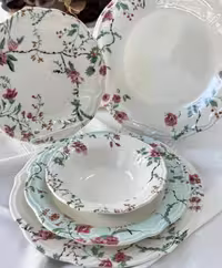 سرویس چینی غذاخوری 24 پارچه 6 نفره کوزووا مدل Bellora