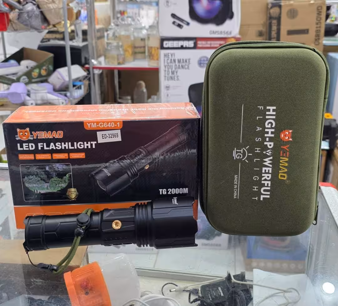 چراغ قوه دور برد yemao