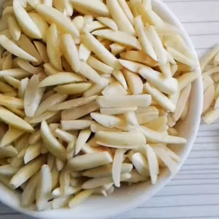 خلال بادام درختی بسیار با کیفیت و بدون قاطی با بادام زمینی