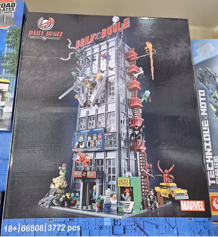 لگو ساختمان دیلی بیوگل مارول و اسپایدر