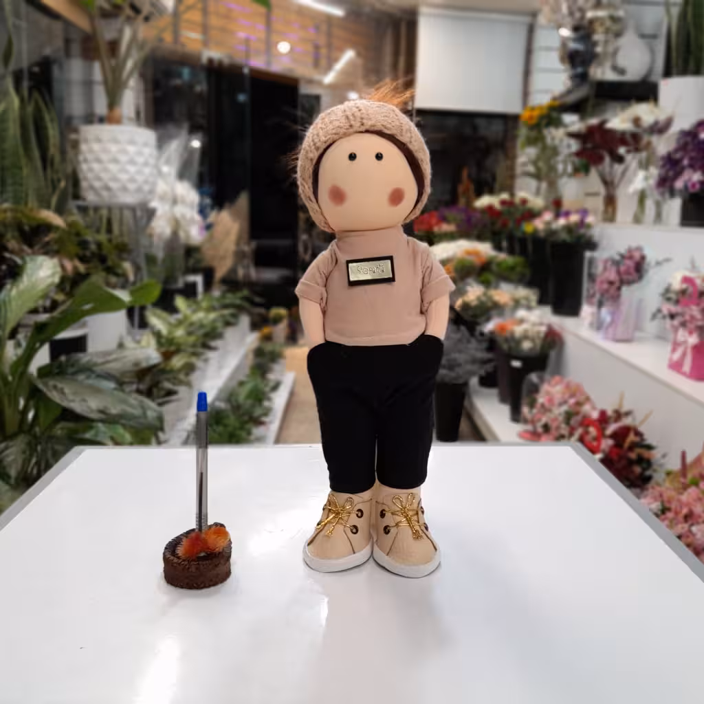 عروسک روسی پسر قهوه ای