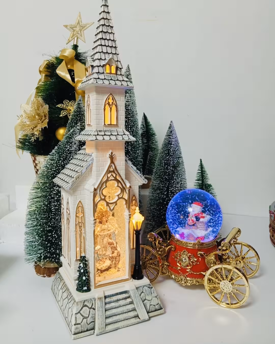 کلیسا تک برج بزرگ حضرت مسیح کریسمسی new