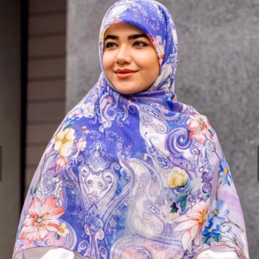 روسری کرپ نخ طرح بهار
