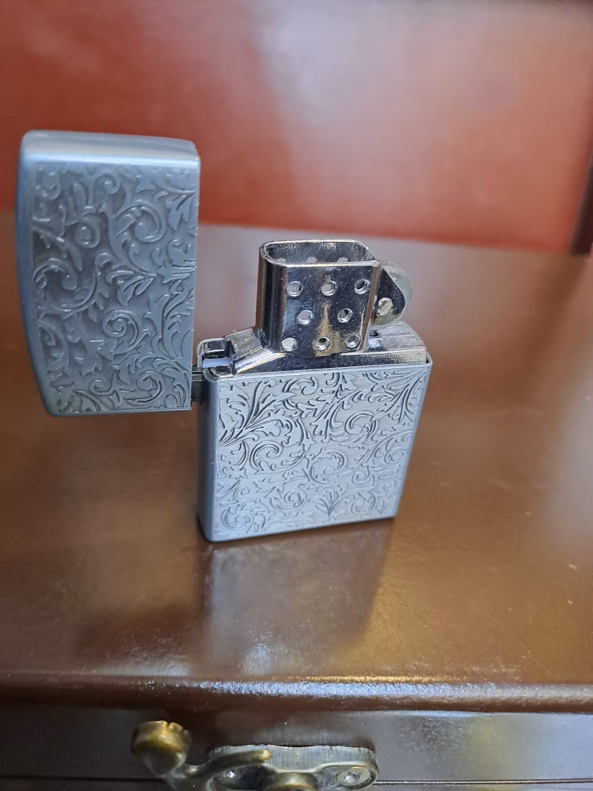 فندک گازی فلزی سنگی 3