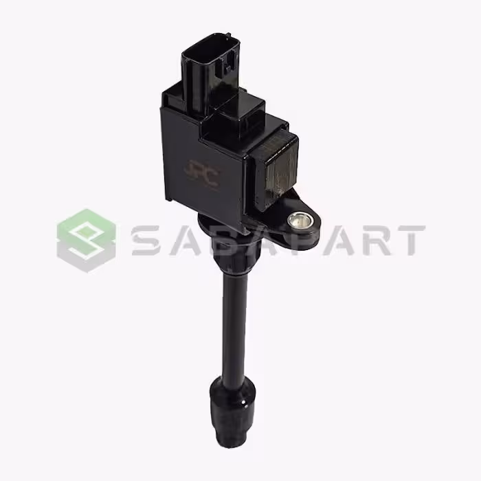 کوئل نیسان ماکسیما – سمت راست – برند جی پی سی