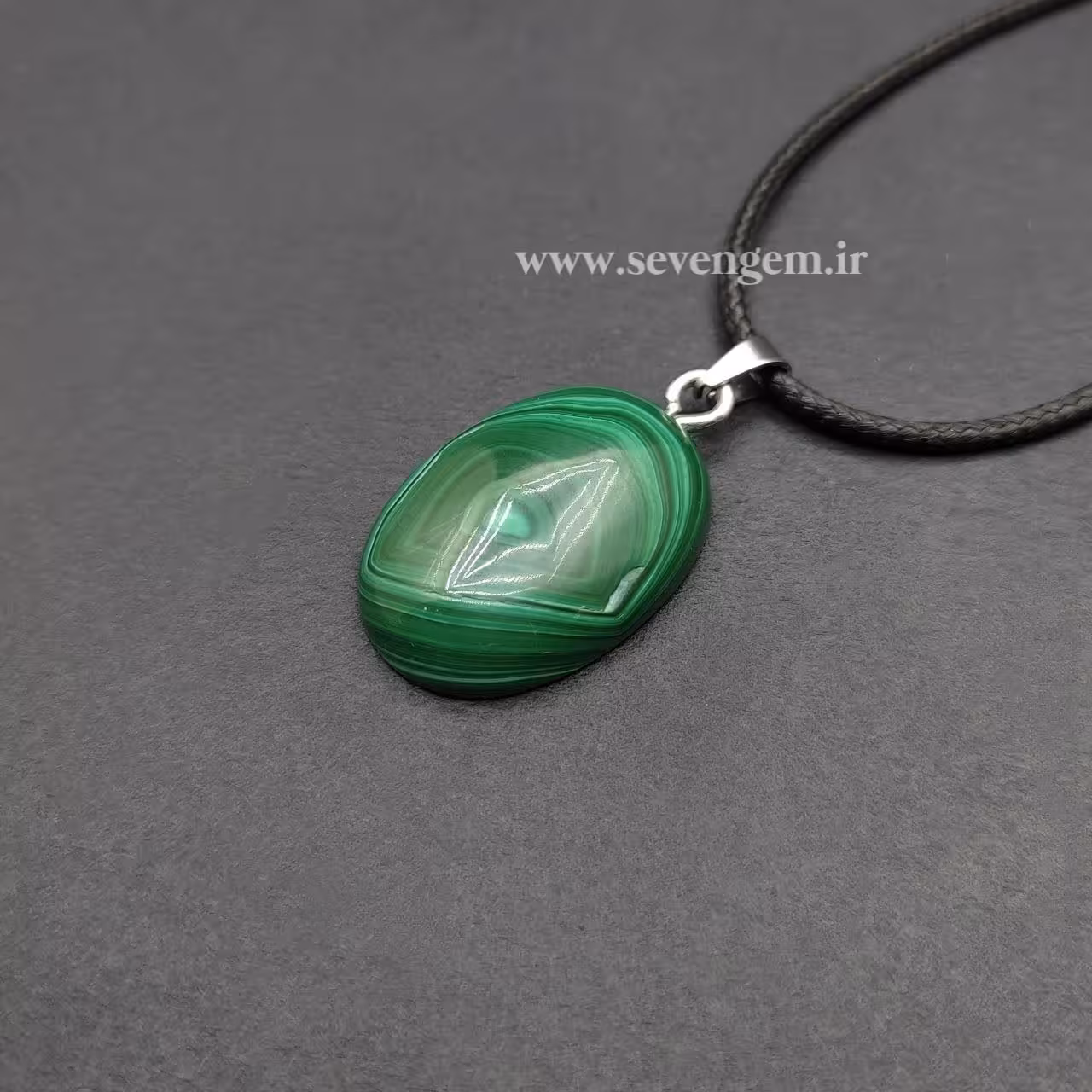 گردنبند مالاگیت تراش بیضی (کدA18)