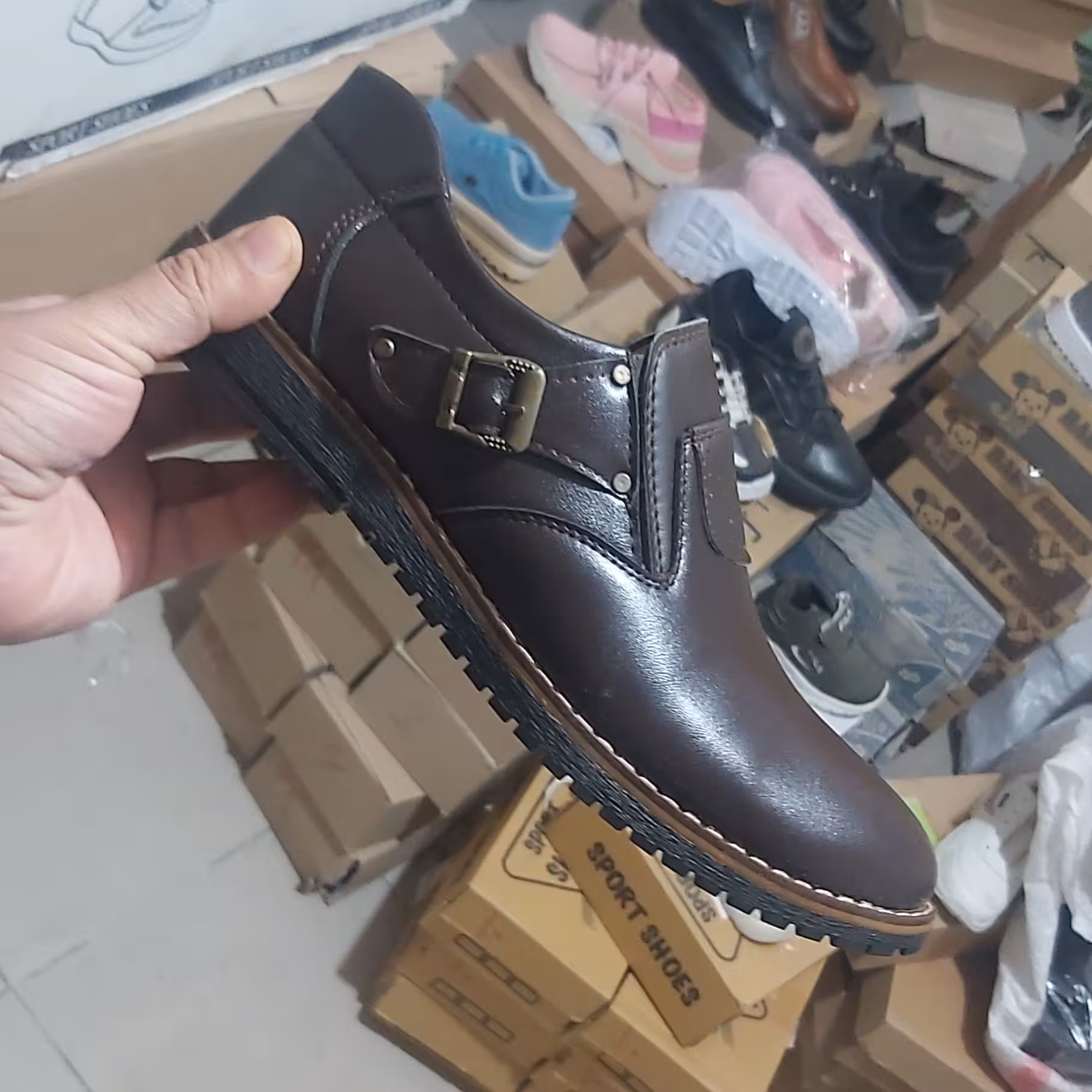 کفش مردانه سگک دارر قهوه ای