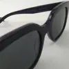 عینک آفتابی زنانه سلین مدل CL40198F 72A