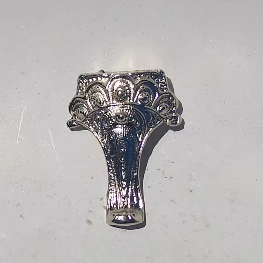 پایه فلزی نقره ای سلطنتی  6 در 4 سانتی مخصوص پایه چوب