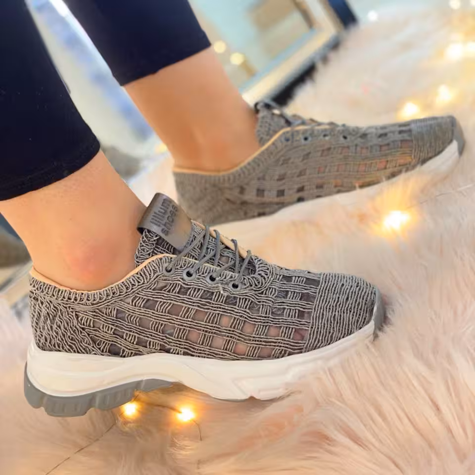 کتونی جدید بمب جدیدجنس در حد ترک کتانی توری جدید رنگ مشکی طوسی