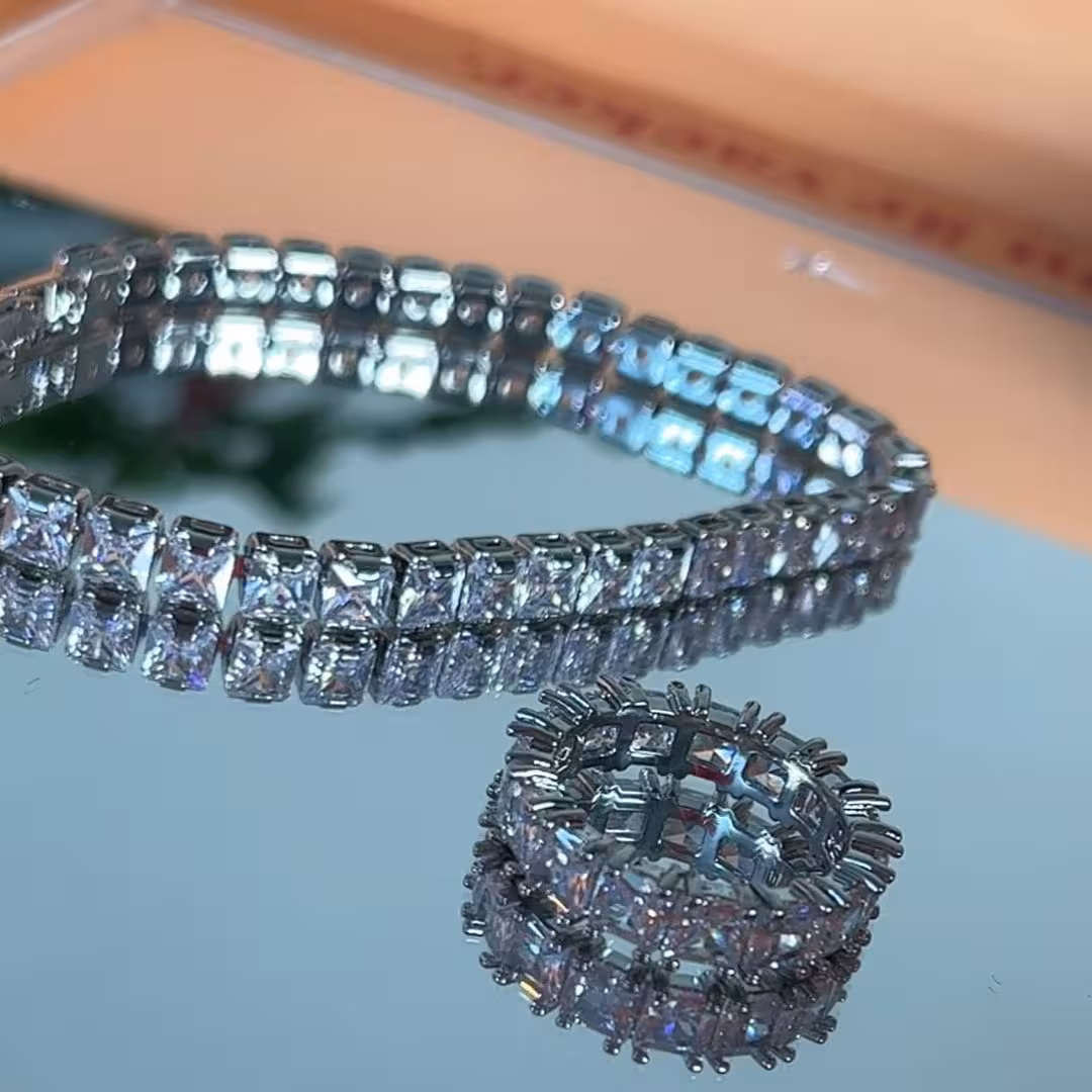 دستبند و انگشتر طرح جواهر تنیسی رنگ ثابت و آبکاری طلادرخشان و کیفیت عالی