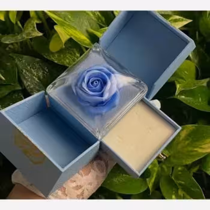 جعبه نیم ستی کشویی آبی رز جاودان همراه بگ دستی