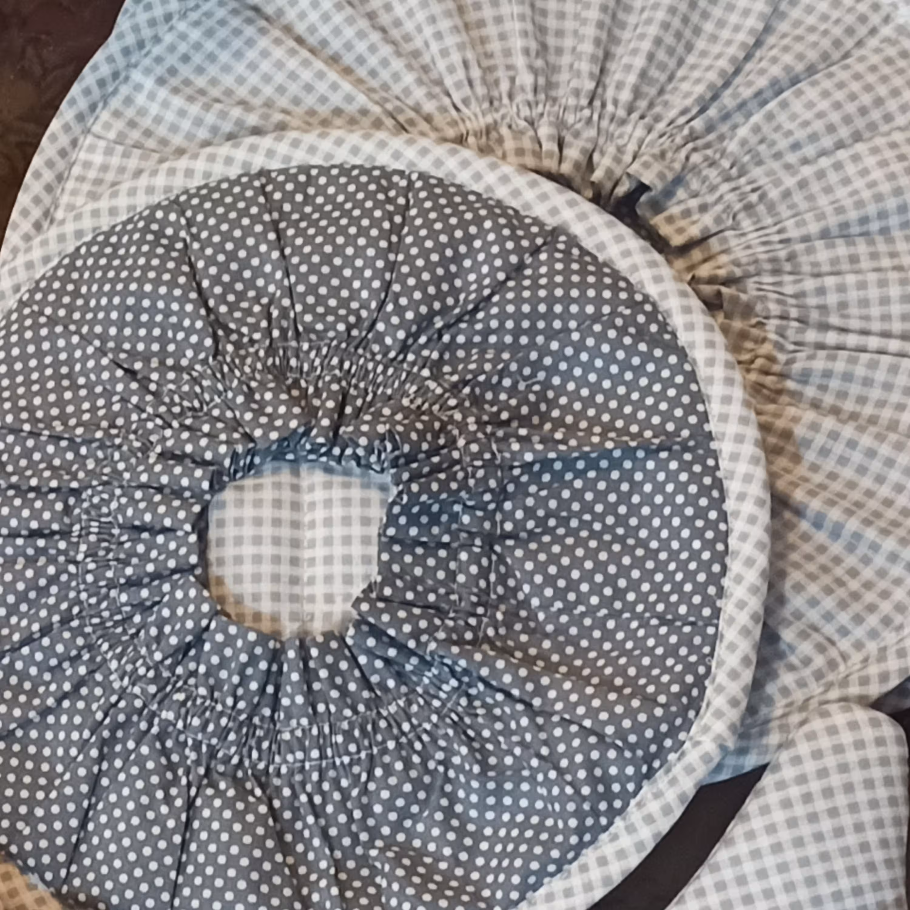 سرویس آشپزخانه با پارچه ی زیبا و چشم نواز 