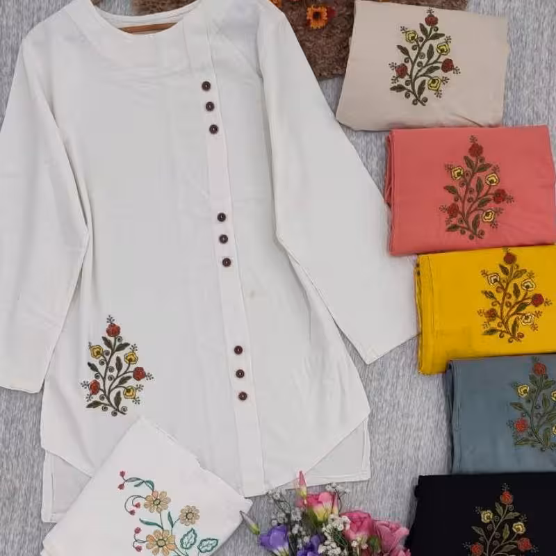 مانتو گلدوزی شده