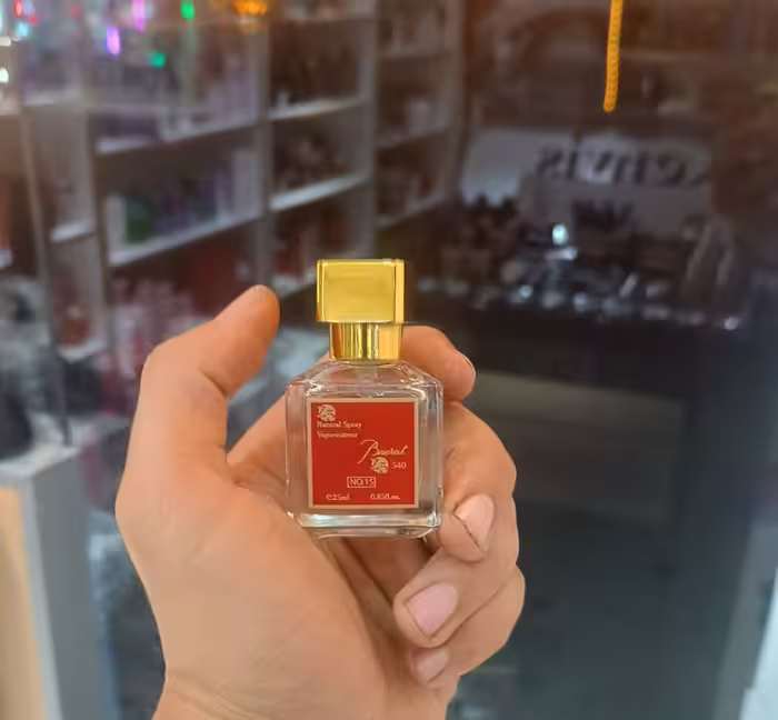 ادکلن باکارادرژ سفید 25میل