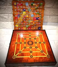 8 بازی ممتاز (پست پیشتاز پس کرایه)