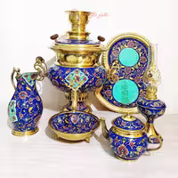 سرویس 6 پارچه سماور ذغالی برنجی میناکاری 7 لیتری با استکانی پایه خرچنگی