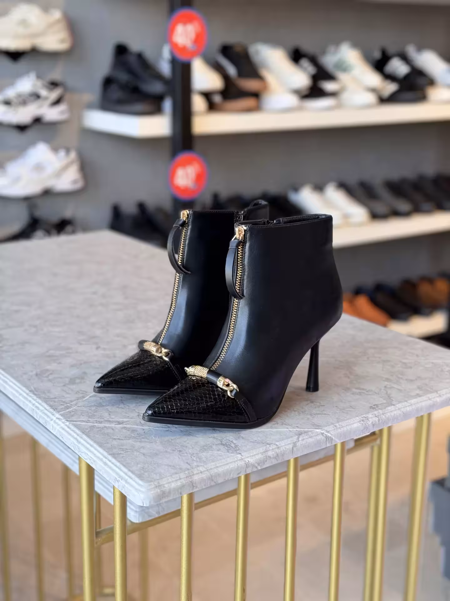 نیم بوت زنانه یونای مجلسی کد Y893 رنگ مشکی سایز 40