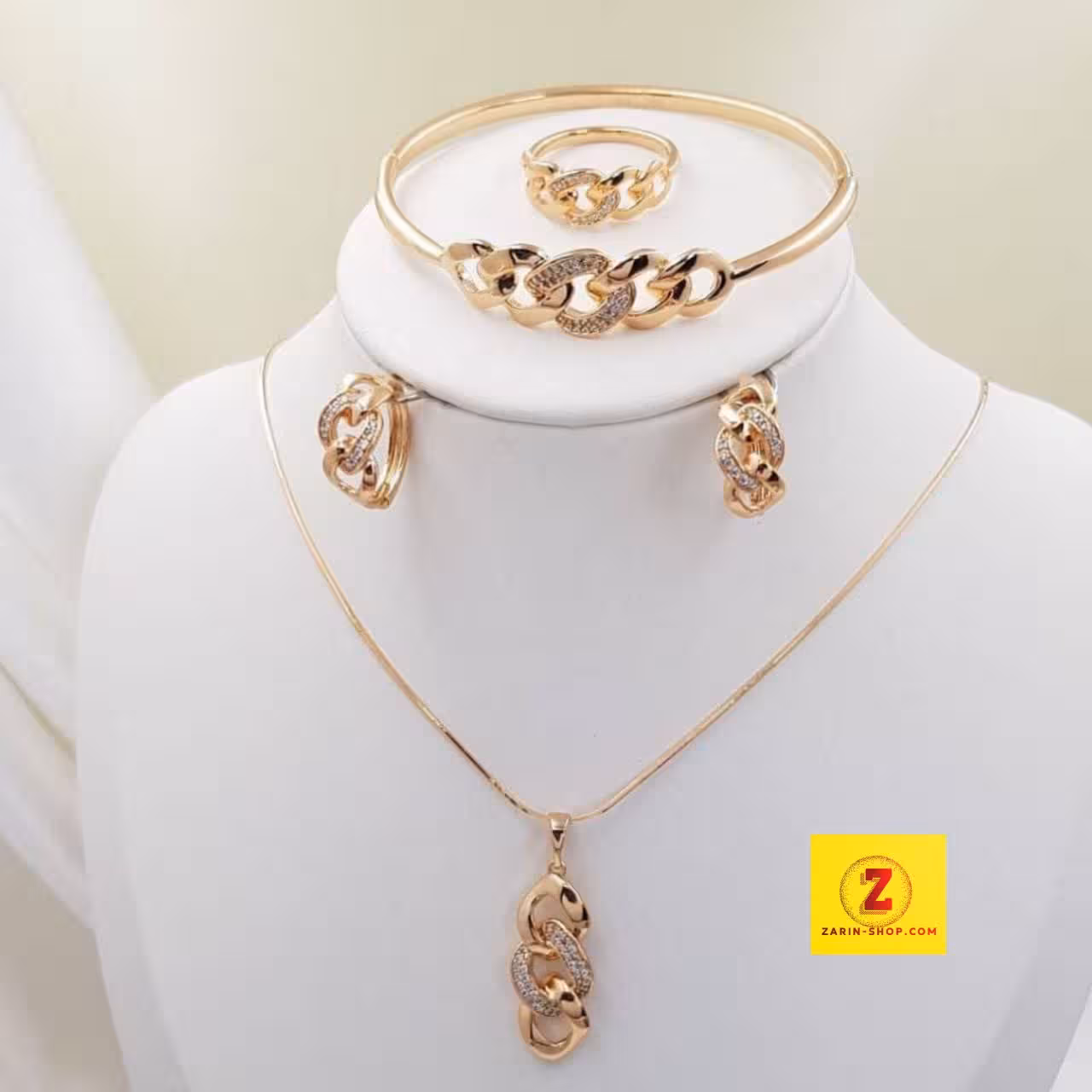 سرویس ژوپینگ نگینی زنانه طلایی