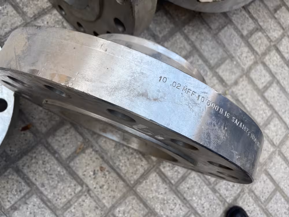 فلنج گلودار 10 اینچ استنلس استیل ریس فیس رده 40 کلاس 600  B16.5 از جنس  A SA182/F316/316L
