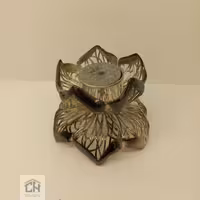 شمعدان برنجی نقره ای طرح آدیتا مدل 3030048