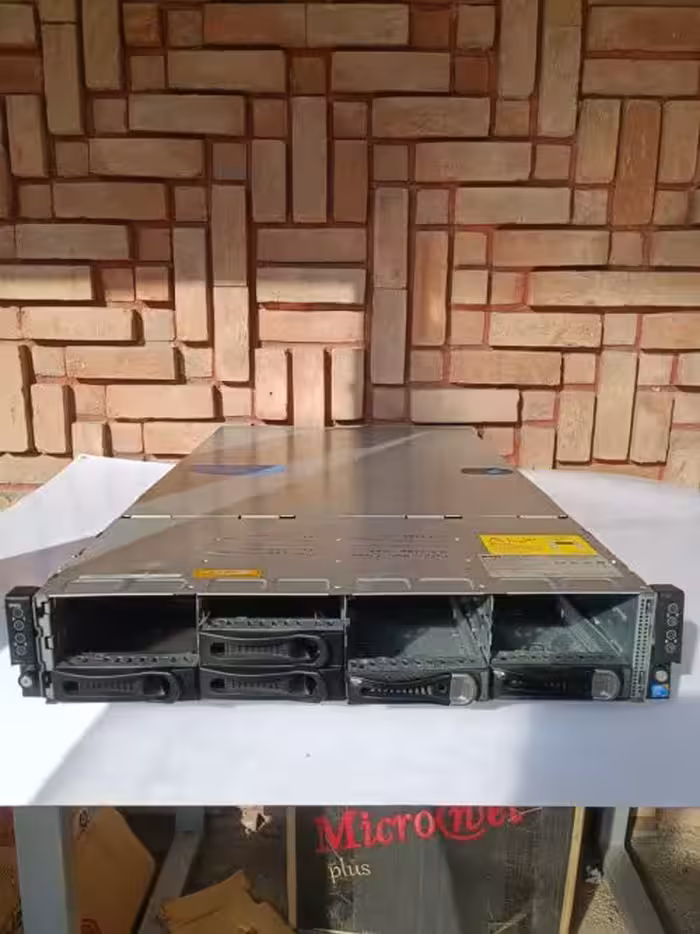 کیس کامپیوتر سرور با 8 تا سی پی یو و 48 گیگ رم