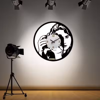 ساعت دیواری آذرلاکچری طرح آتلیه عکاسی کد AT03