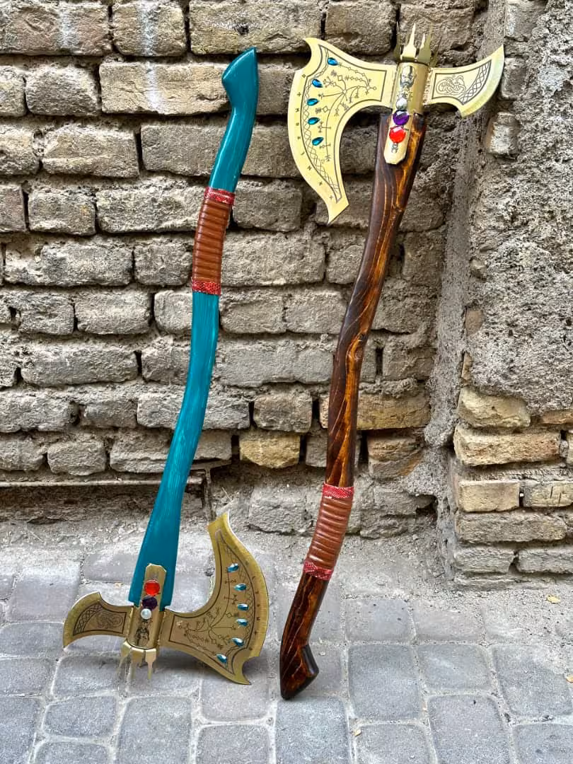 تبر غول گاد آور تیغه طلایی رنگ ثابت یک متری