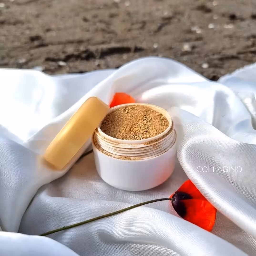 ماسک اسپیشال (حاوی 40 نوع گیاه شفابخش برای پوست) لایه بردار و ضدجوش و روشن کننده و کلاژن ساز عالی